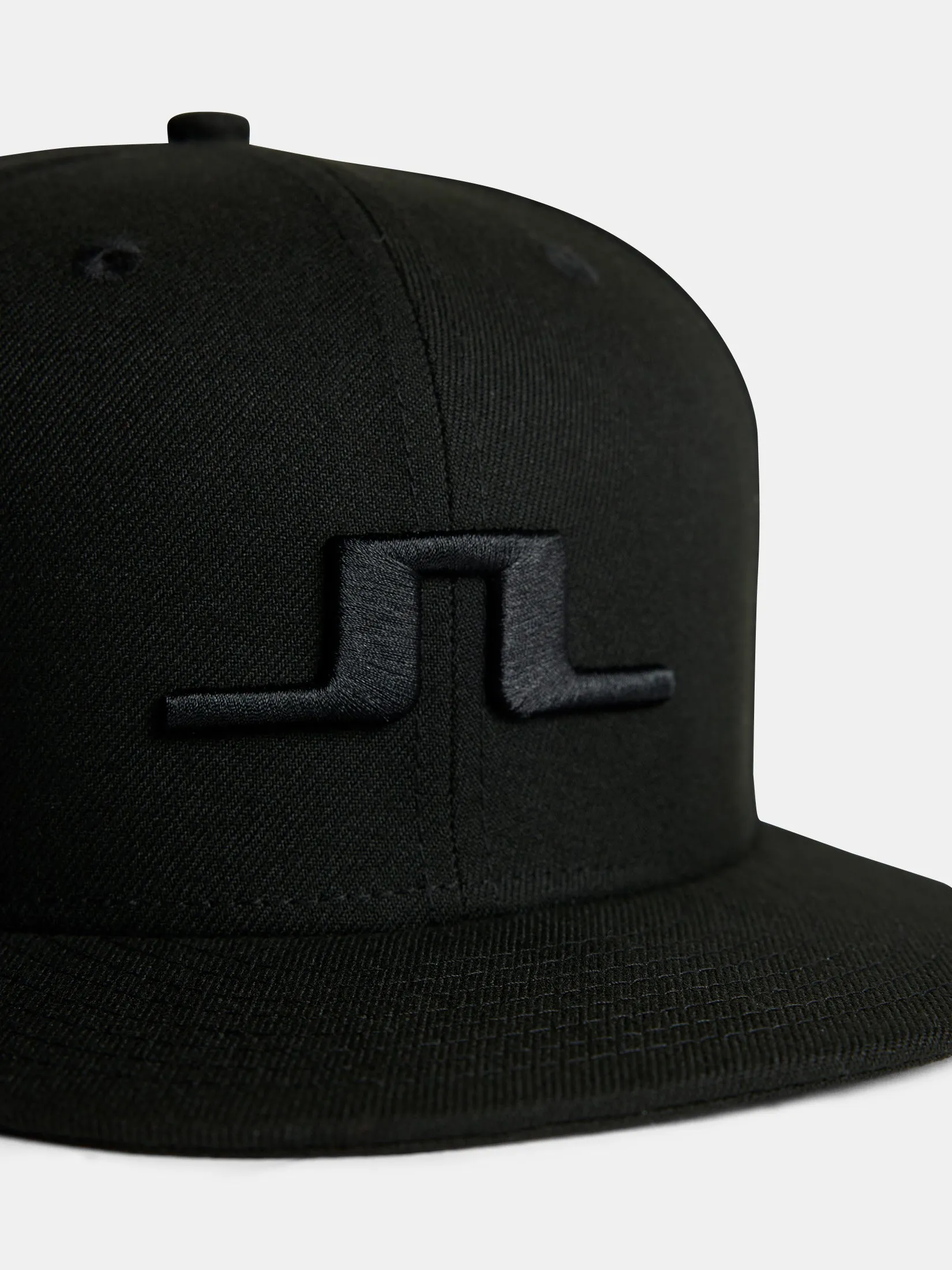 950 JL BLACK ON BLACK / Black