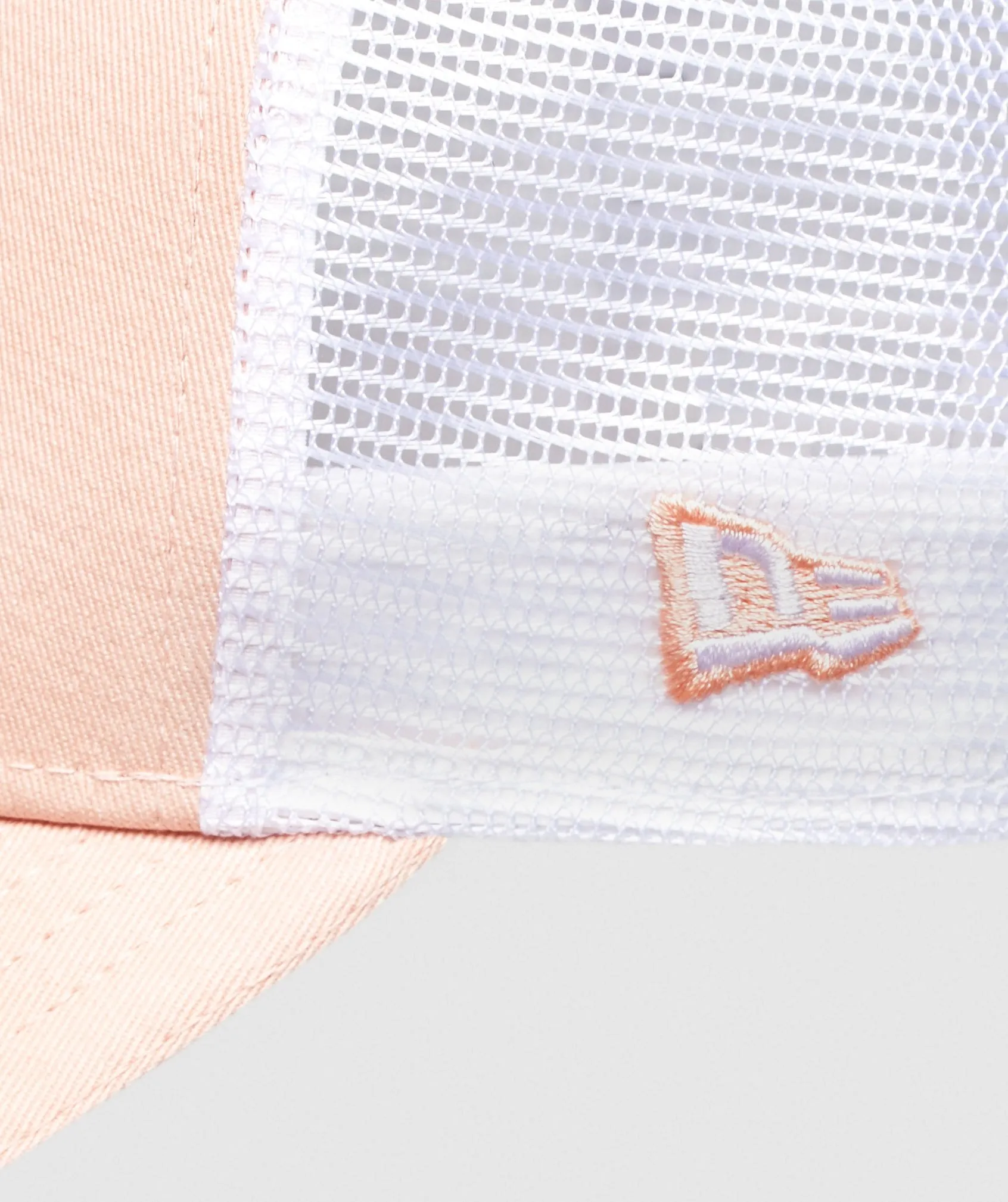 Gymshark New Era GS Trucker - Pink