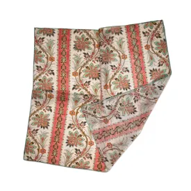 Tapis Noir Light Flower Wave Scarf
