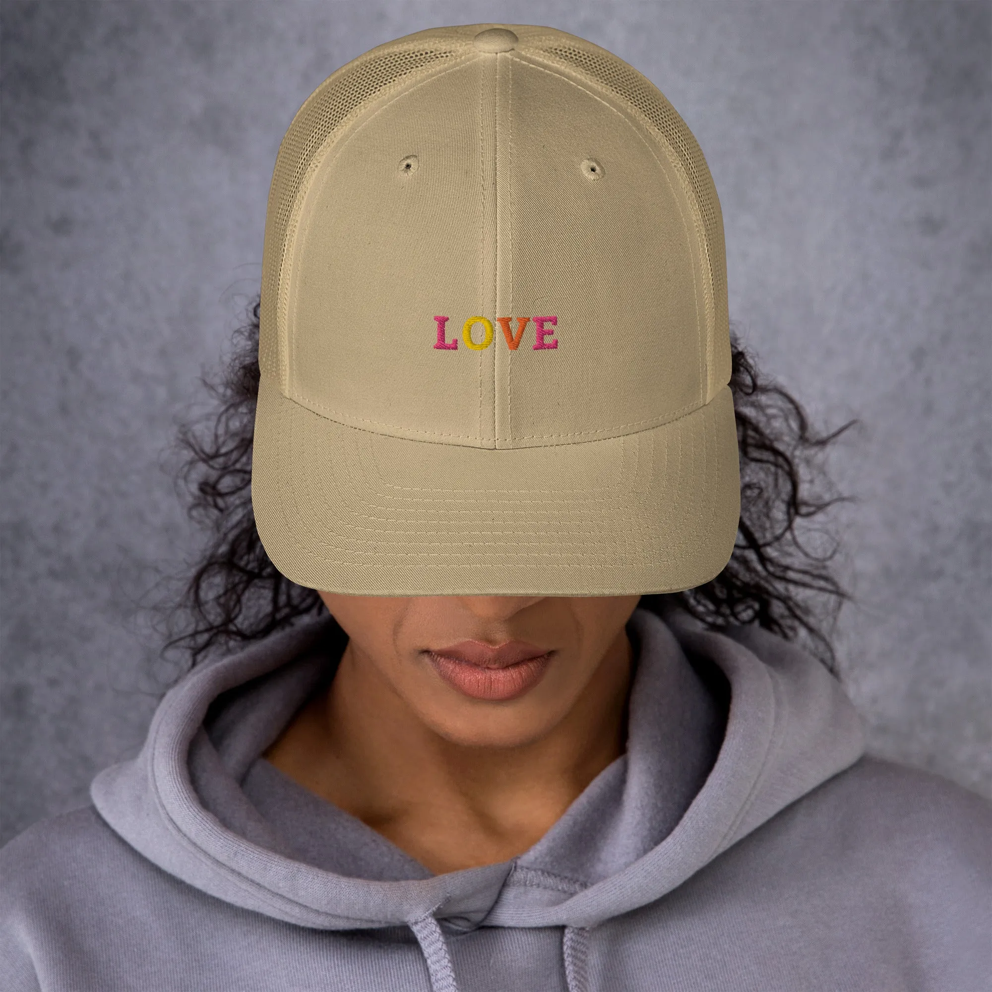 Trucker Cap Women (Love Trucker Cap - Model 0011)